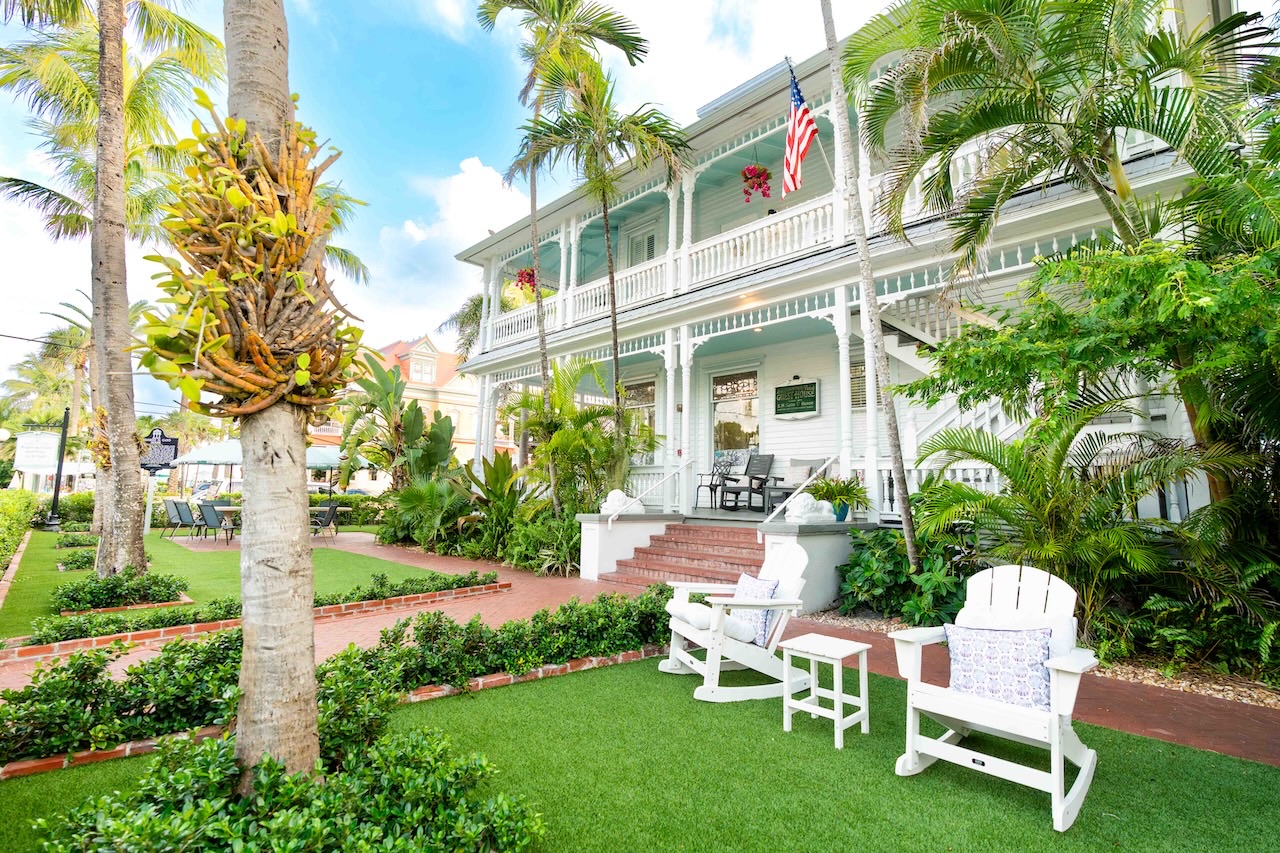Victorian bed and breakfast porch