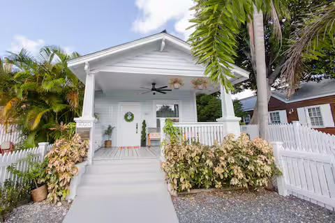 Sandy Beach House 1